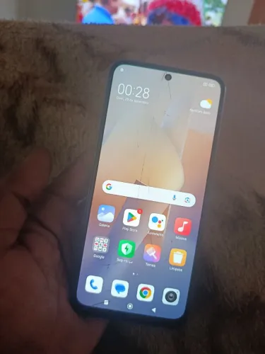 Celular ritira peças ou restaurar