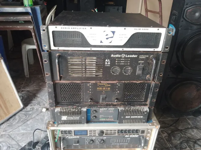 Vende-se amplificador