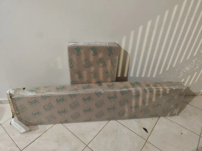 Armário de cozinha novo / comprei 2 sem perceber