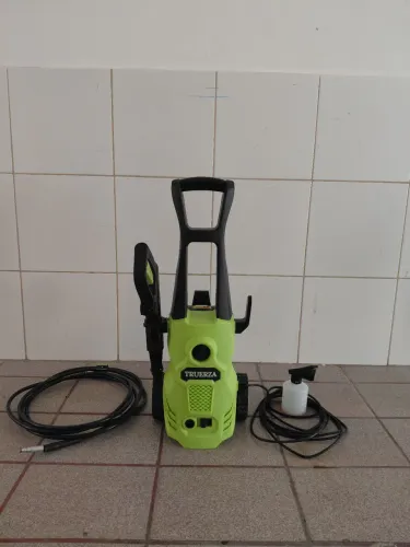 Lavadora de pressão e aspirador de pó e água