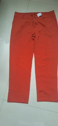 Calça tamanho 50 feminina cor terra cota