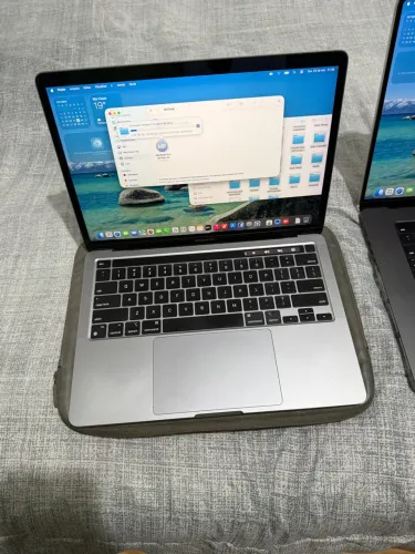 Macbook Pro M2 8GB Ram SSD 512GB touchbar