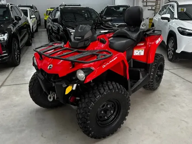 Quadriciclo Can am Outlander Max 570 2023