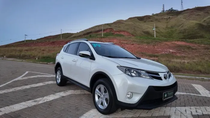 Toyota RAV4 2.0 4X2 16V Aut. 2014