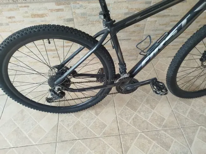 Bicicleta Aro 29 relação Chimano cor preta