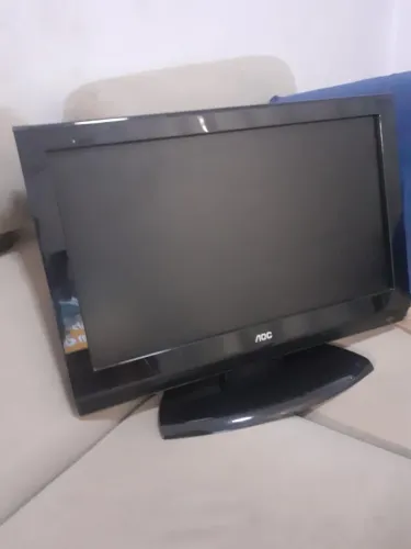 TV LCD / Monitor AOC 19" polegadas c/ controle remoto
