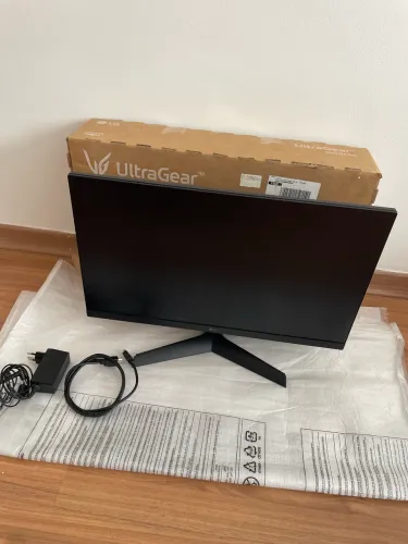 Monitor gamer ultra gear