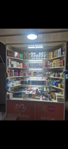 Vendo trailer para feirantes e empreendedores, nicho natura e avon podendo ser trocado!
