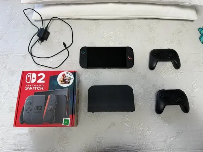 Nintendo Switch 2 + Controles 