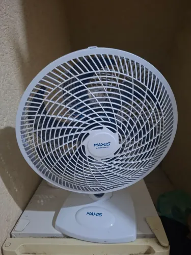 Ventilador de mesa em perfeito estado apenas 65 conto