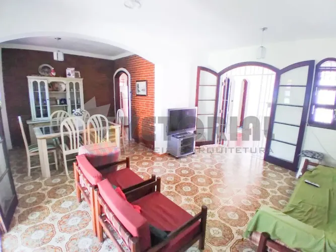 Casa com 3 dormitórios à venda, 140 m² por R$ 540.000 - Jardim Mariella - Caraguatatuba/SP