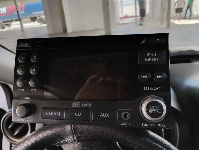 CD Play nissan