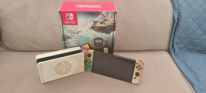 Console Nintendo Switch Oled Zelda + 3 Jogos