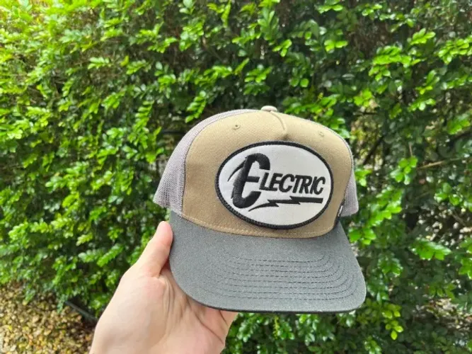 Boné Electric