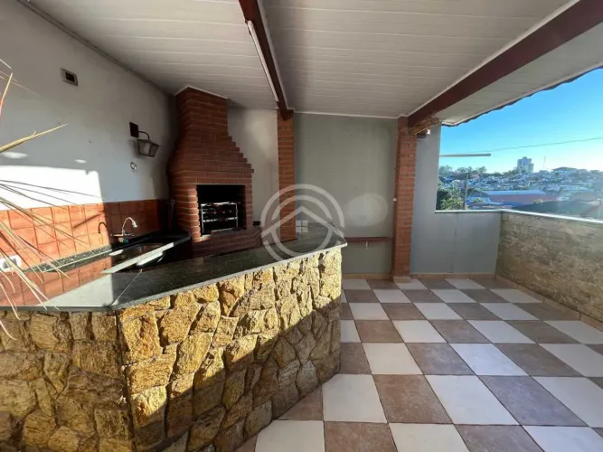 Casa à Venda no Bairro Jardim México, Itatiba/SP - 3 Dormitórios, 2 Vagas, Área Gourmet e