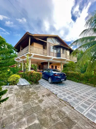 VENDO CASA NO ARAÇAGY COM VISTA PARA O MAR | 04 SUÍTES