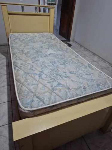 Cama e colchão