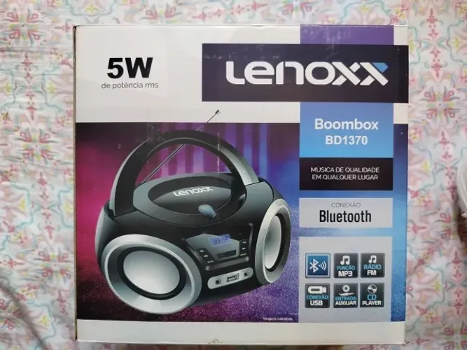 Rádio Boombox Lenoxx BD1370 com FM, CD Player, Bluetooth e USB