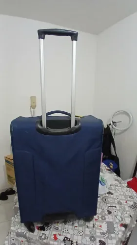 Mala de viagem grande bem Conservada