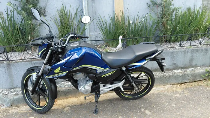 Vende se moto cg fan 160