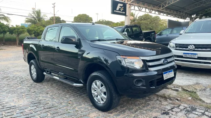 Ford Ranger XLS 2.5 16V 4X2 CD Flex 2013