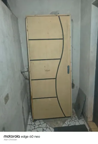 Porta de madeira para quarto