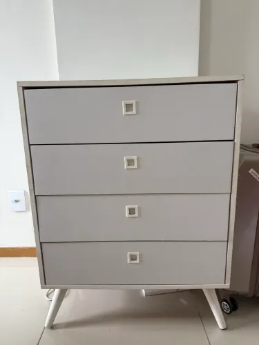 Cômoda retrô 