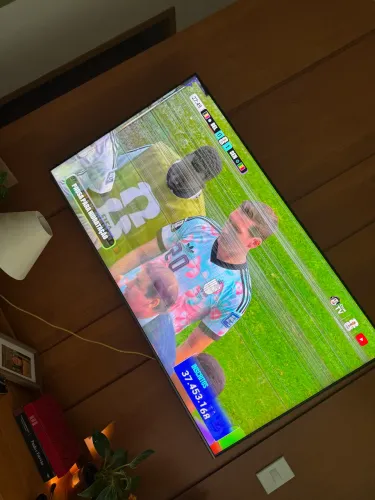 Vendo: TV Samsung 55? Smart TV - Tele com defeito após mudança de local (não caiu).