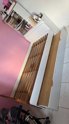 Vendo cama solteiro com cama auxiliar