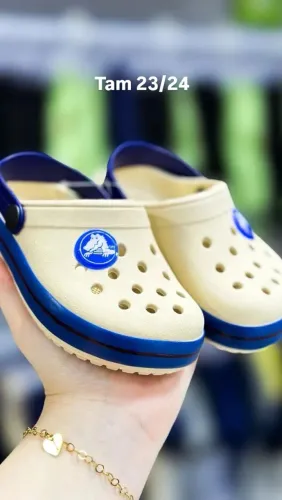 Crocs infantil novo