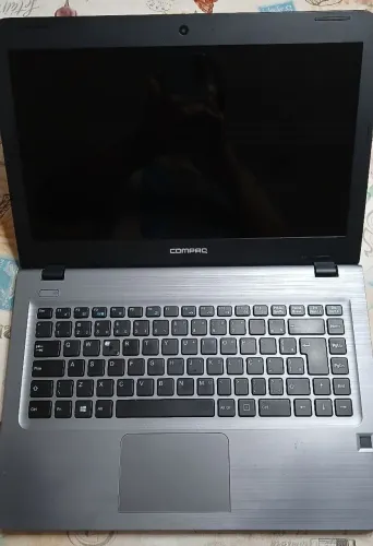 Notbook Compaq Presario CQ17 Slim