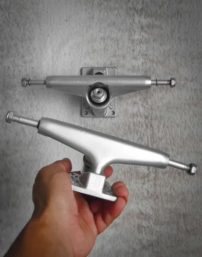 Skate (Trucks)