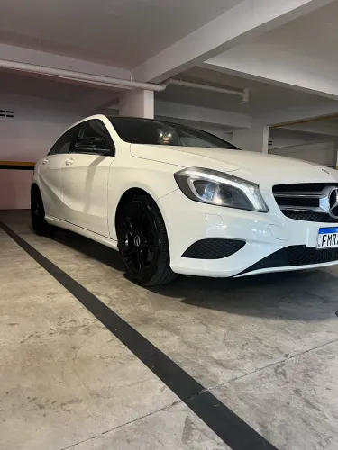 Mercedes-Benz Classe A 200 1.6 TB 16V Urban 156cv Aut. 2014