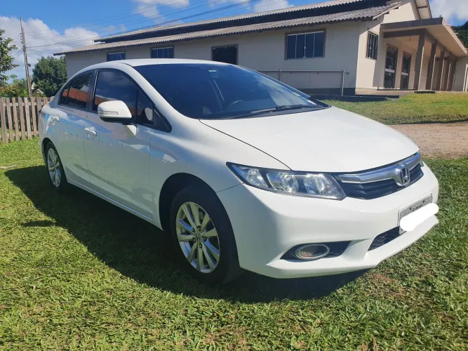 Honda Civic Sedan LXR 2.0 Flexone 16V Aut. 4P 2014