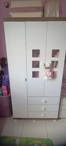 Guarda roupa infantil
