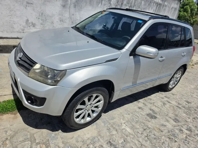 Suzuki Grand Vitara 2.0 16V 4x2/4x4 5P Aut. 2014