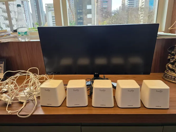 Roteador Twib intelbras. R$150,00 cada ou R$650,00 kit com 5