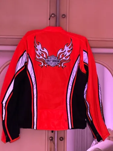 Vendo uma Jacketa e uma calça da Harley David original, Jacketa tamanho M