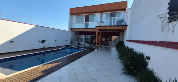 Sobrado à venda, com 2 quartos, sendo 1 suíte e área de lazer no Jardim Bela Vista, Indaia