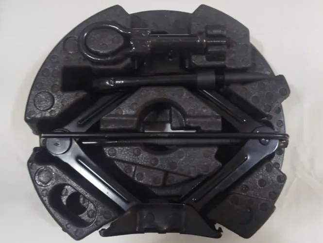 Kit Macaco Chave de Roda Gancho Ford Fusion 2013/19