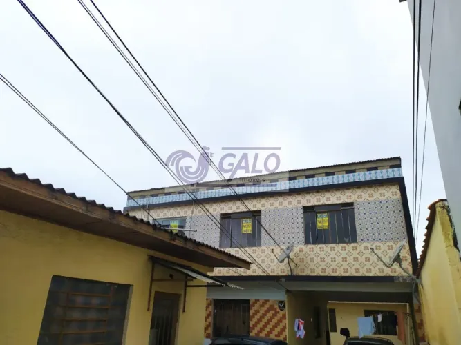 Casa para Locação em Curitiba, Capão da Imbuia, 3 dormitórios, 1 banheiro, 1 vaga
