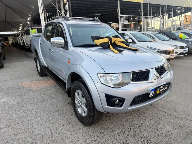 Mitsubishi L200 Triton HPE 3.2 CD TB Int.diesel AUT 2012
