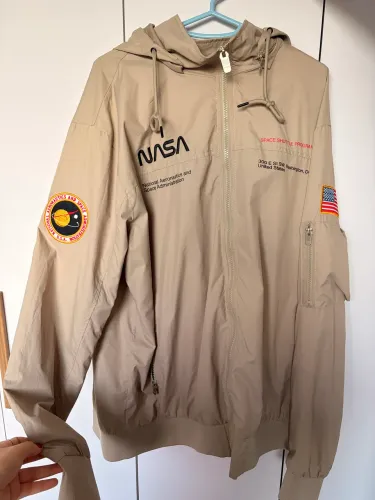 Casaco jaqueta corta vento NASA