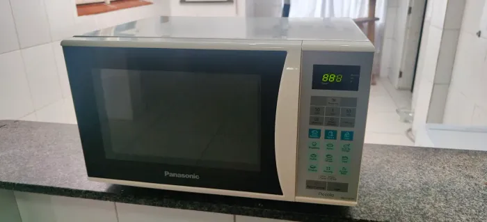 Microondas Panasonic 24 litros 110 v Ótimo ! 