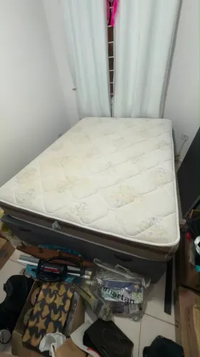 Cama casal com colchão