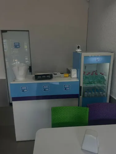 Vendo móveis para sorveteria e acaiteria