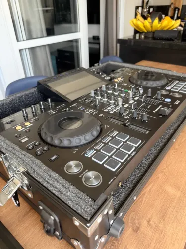 XDJ RX3 Pioneer com Hard Case