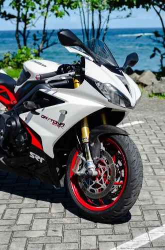 Vendo Triumph Daytona 675R