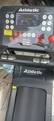 Vendo esteira Athletic Advanced zerada!