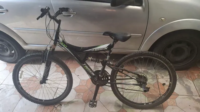 Bicicleta Track TB300 Aro 26